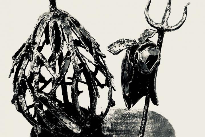 ESCULTURA DE KIKO URRUSTI PARA CONMEMORAR EL DÍA DE LA MUJER RURAL EN ASTURIAS