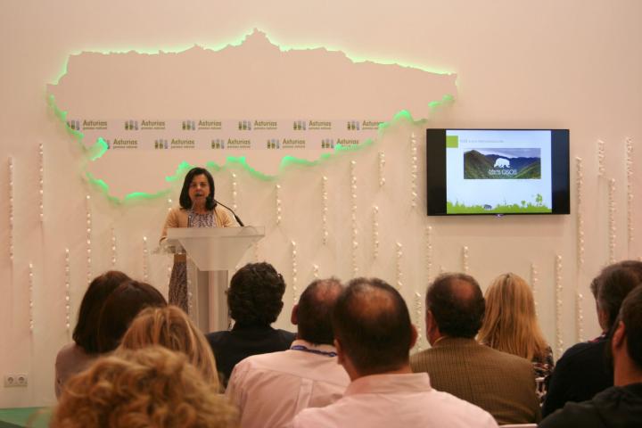 La Consejera presenta en Madrid la Red de Territorios Oseros, proyecto promovido por cuatro grupos de desarrollo rural